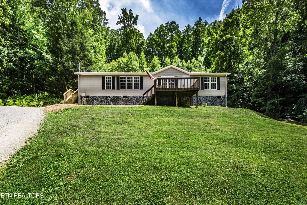 7880 Hickory Nut Way, Maryville