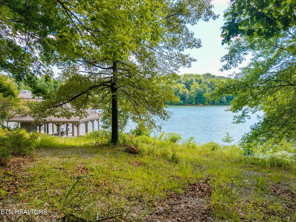 927 Windridge Rd, Friendsville