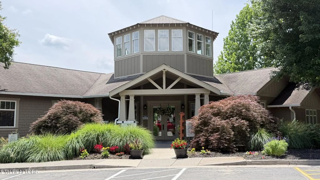 1106 Tree Top Way 407, Knoxville