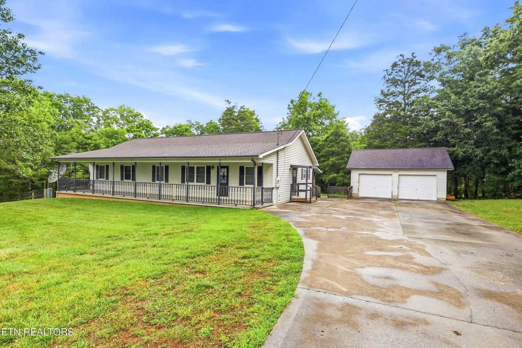 677 Bethel Rd, Clinton