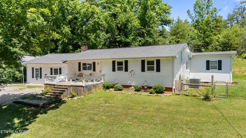 217 Keystown Rd, Luttrell