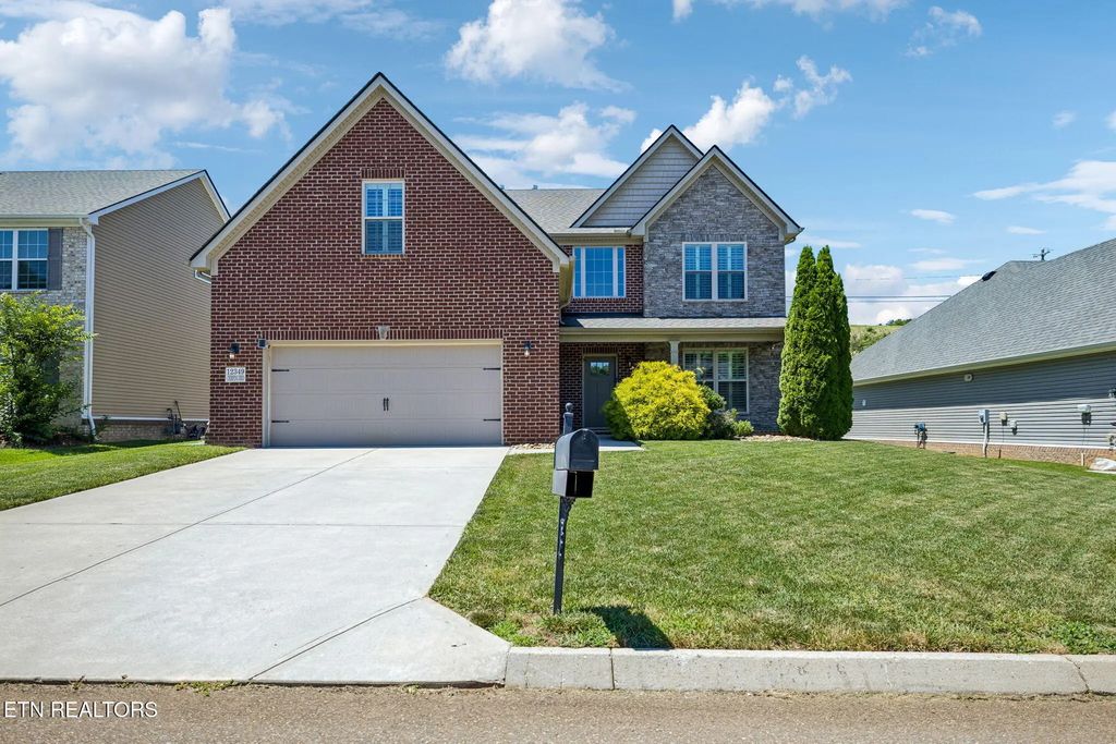 12349 Chirping Bird Lane, Knoxville