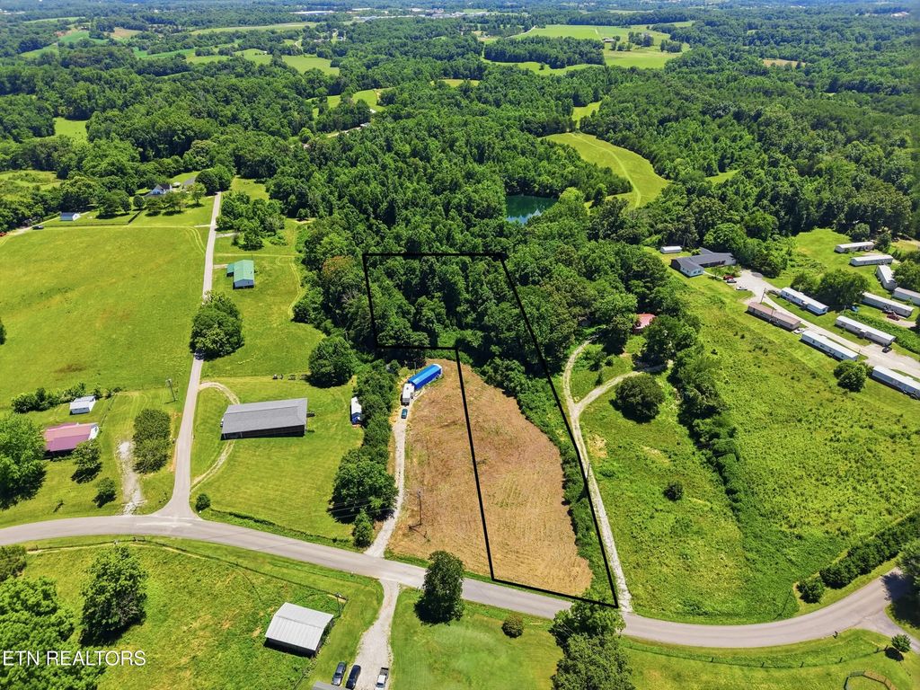 Bunker Hill Rd, Cookeville