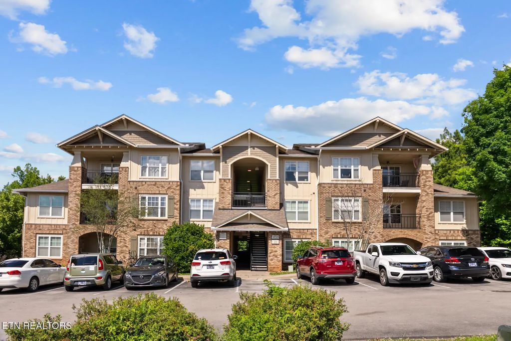 3720 Spruce Ridge Way 2222, Knoxville
