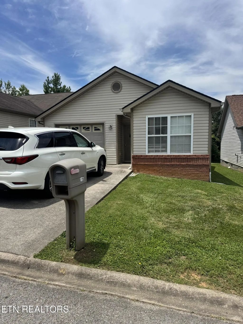 1521 Sails Way Way, Knoxville