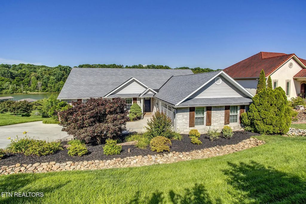 130 Oonoga Way, Loudon