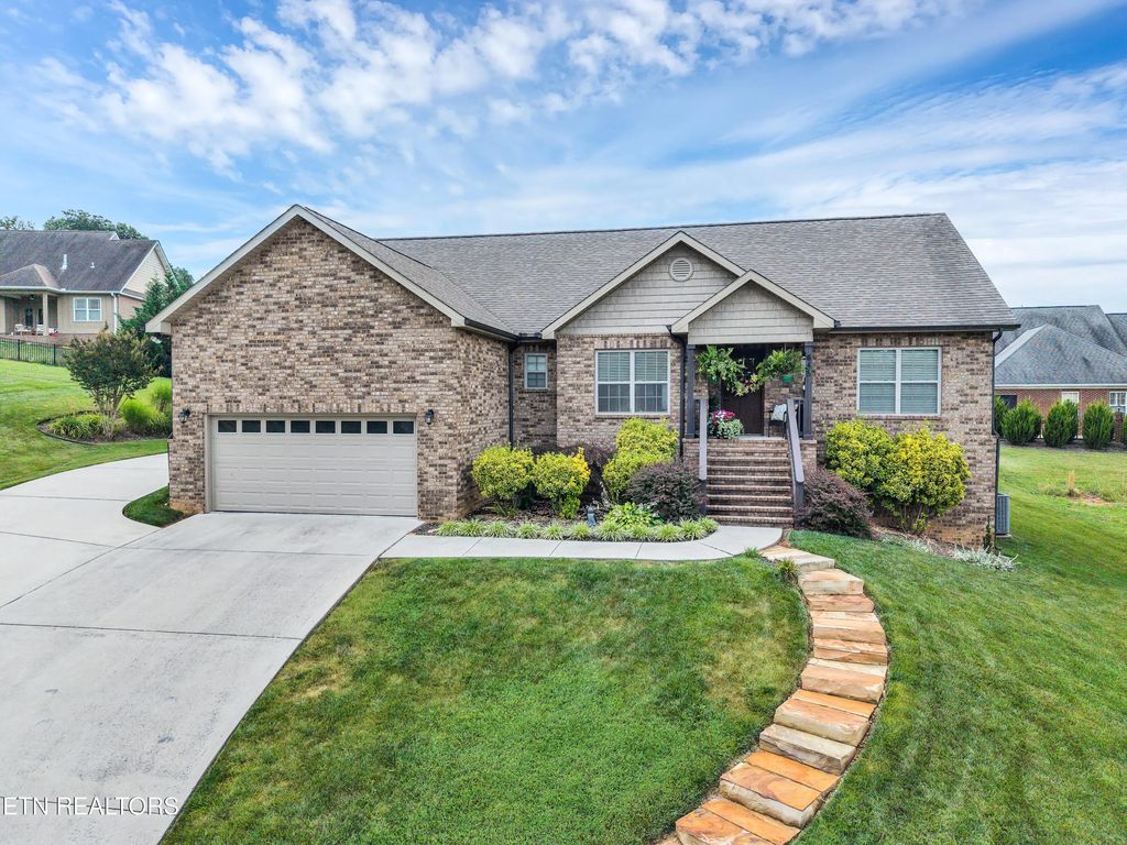 645 Berrywood Drive, Maryville
