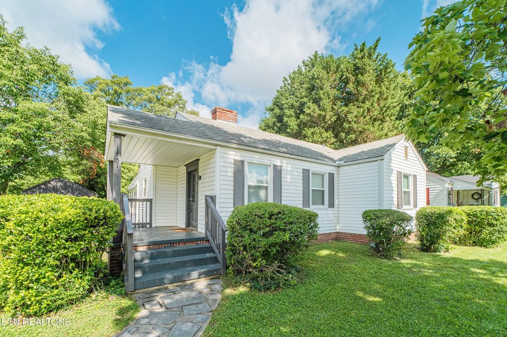1751 N Wright Rd, Alcoa