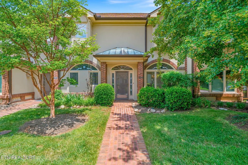 920 Westcourt Drive, Knoxville