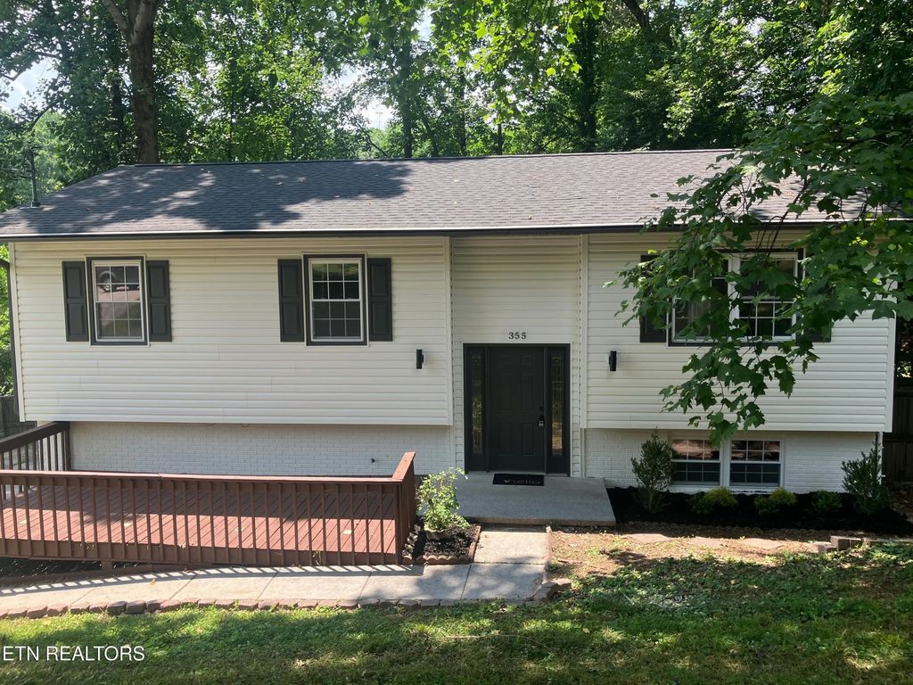 355 Walnut Valley Rd, Clinton