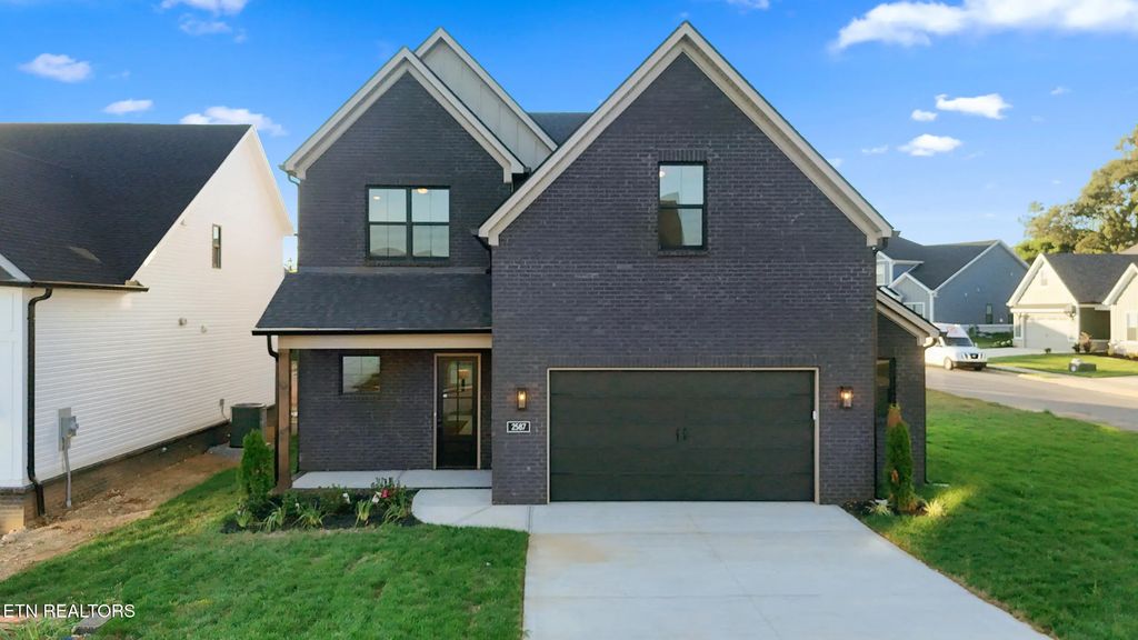 2587 Marshall Pass Rd, Knoxville