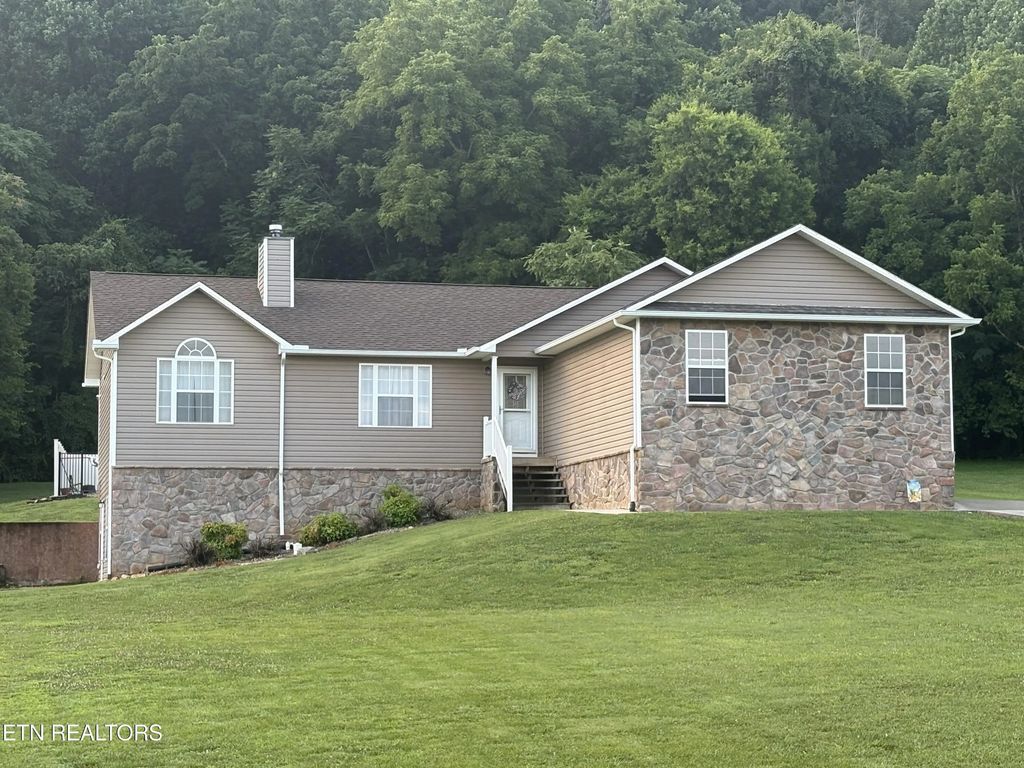 1757 River Rd, Kingston