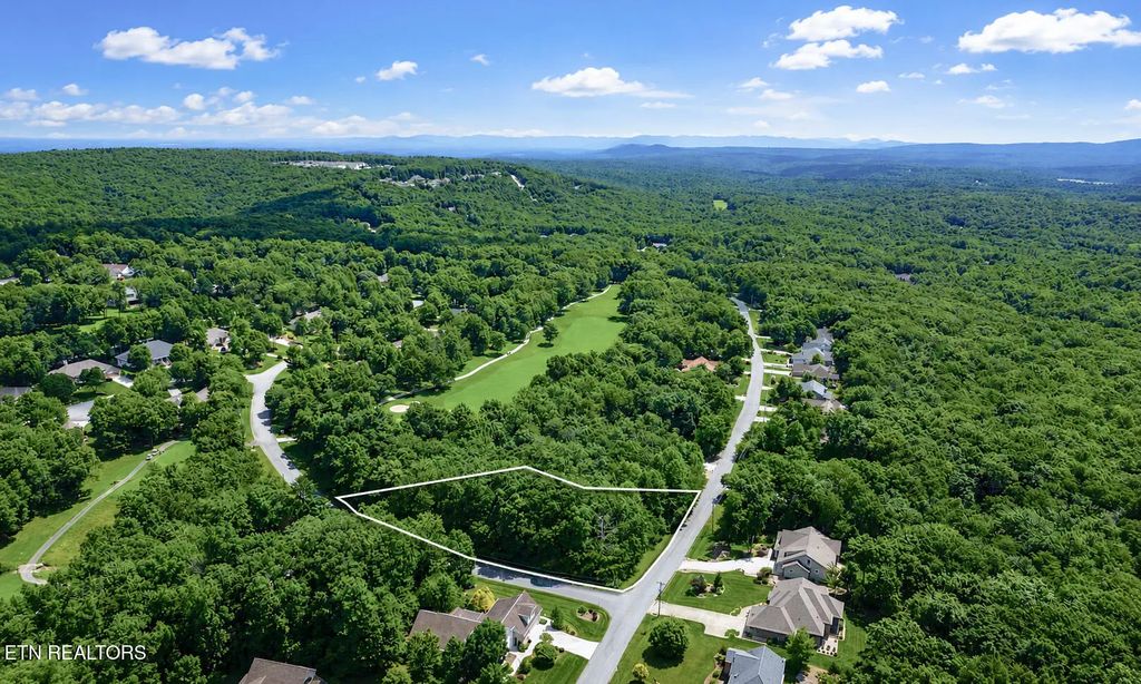 Stonewood Drive, Fairfield Glade