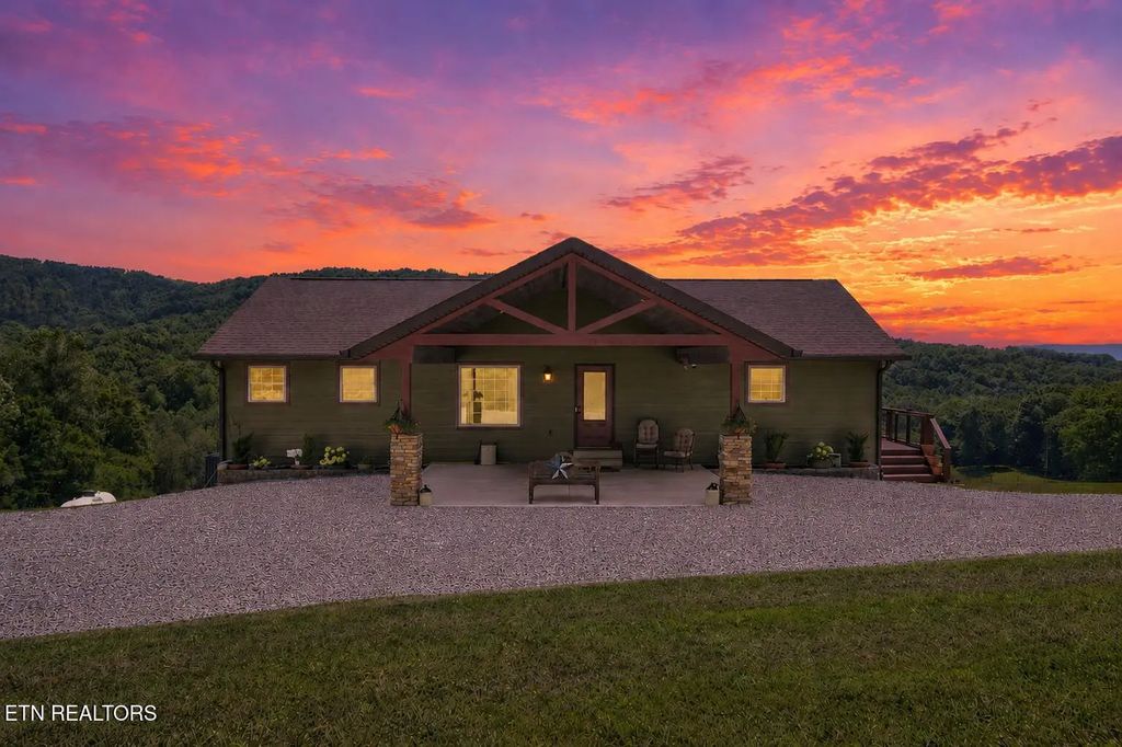 1252 Shellotte Loop, Pall Mall