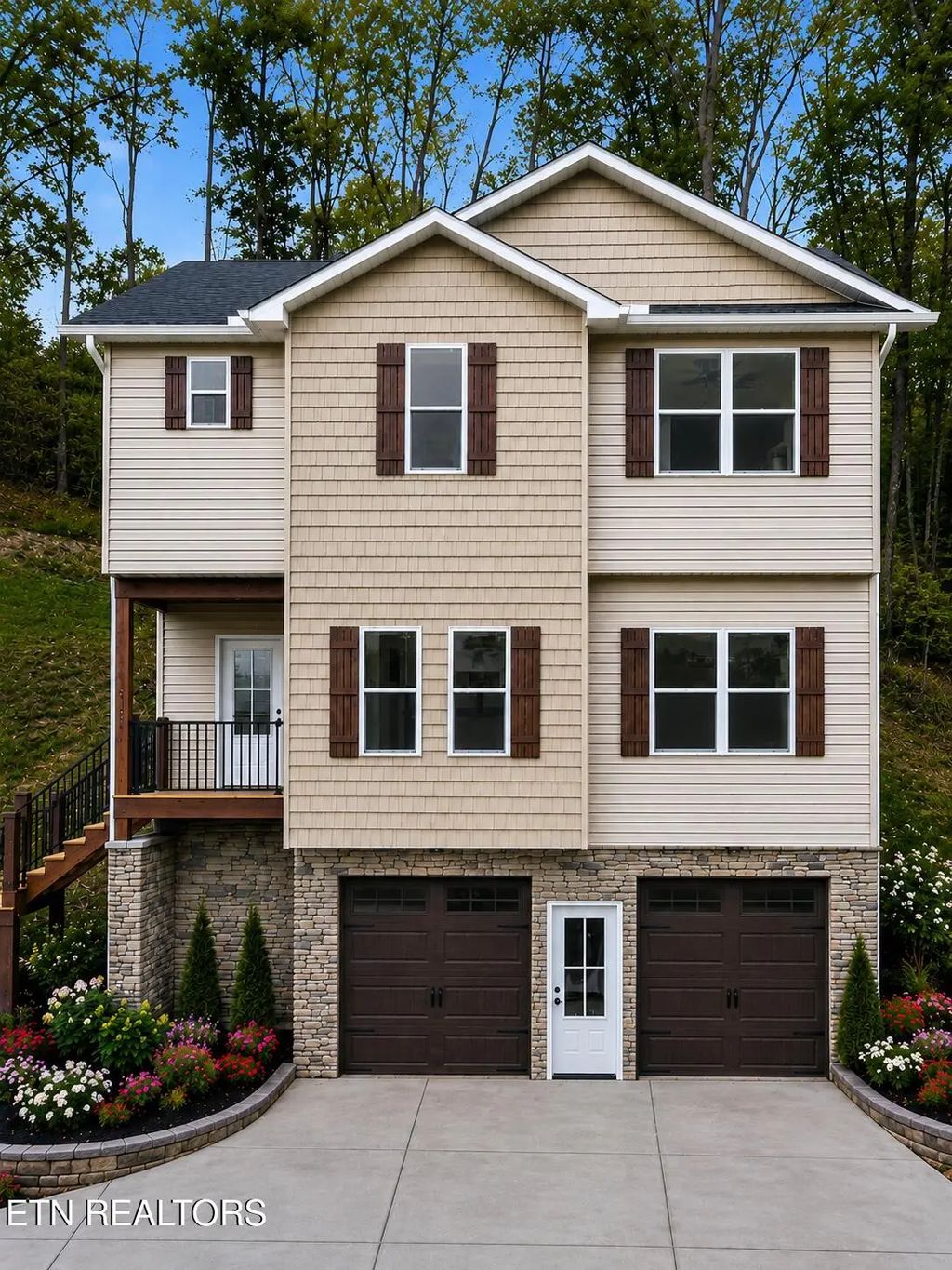 250 Clear Creek Rd, Kodak