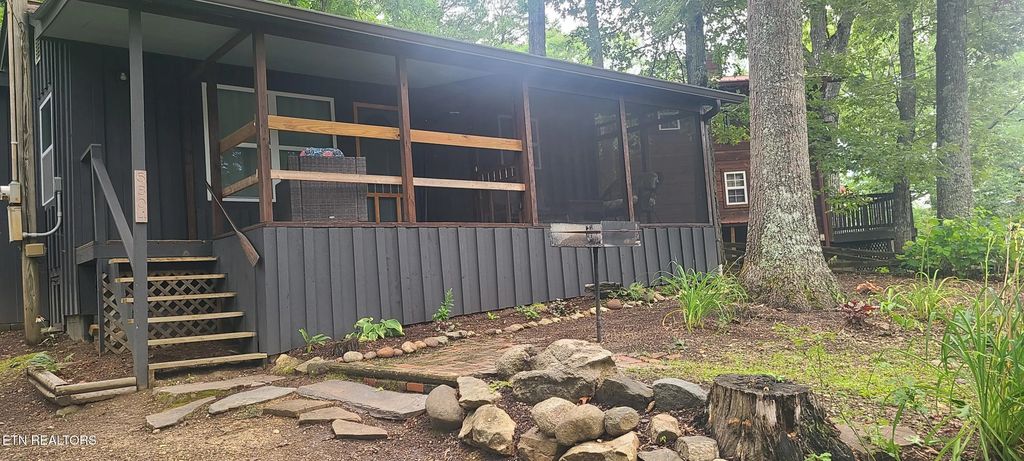 5804 Omega Drive, Tallassee