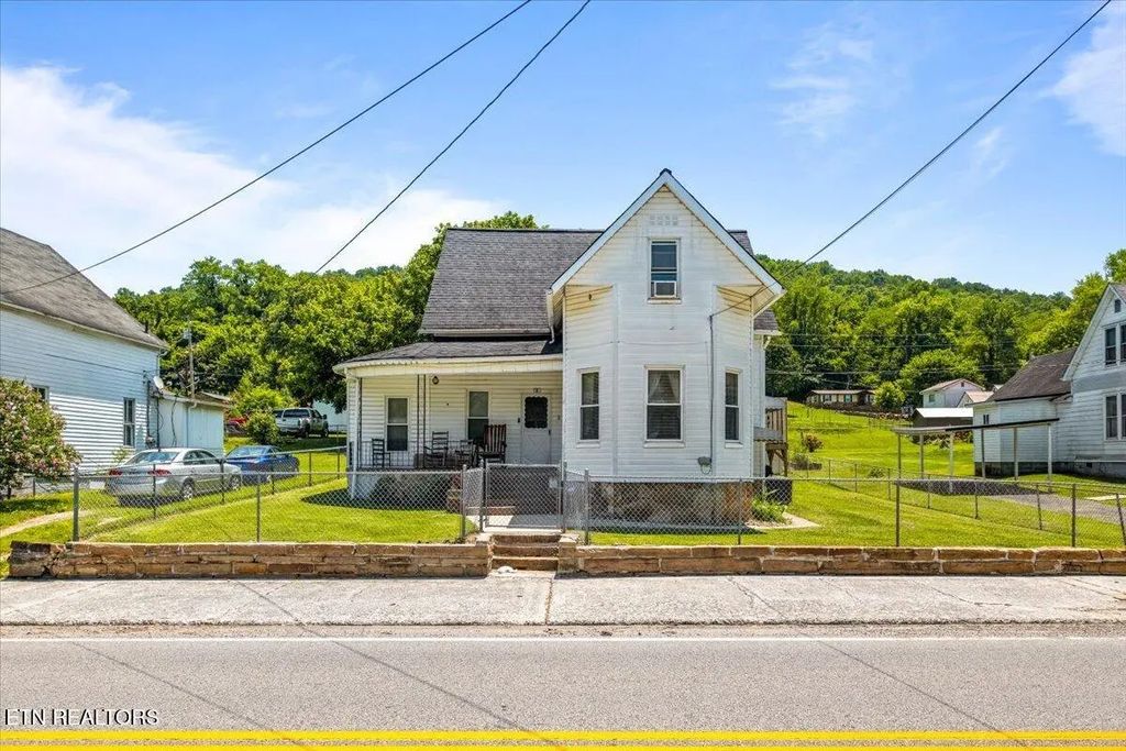781 S Main St, Jellico