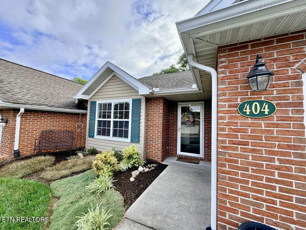 404 Winthrope Way, Knoxville