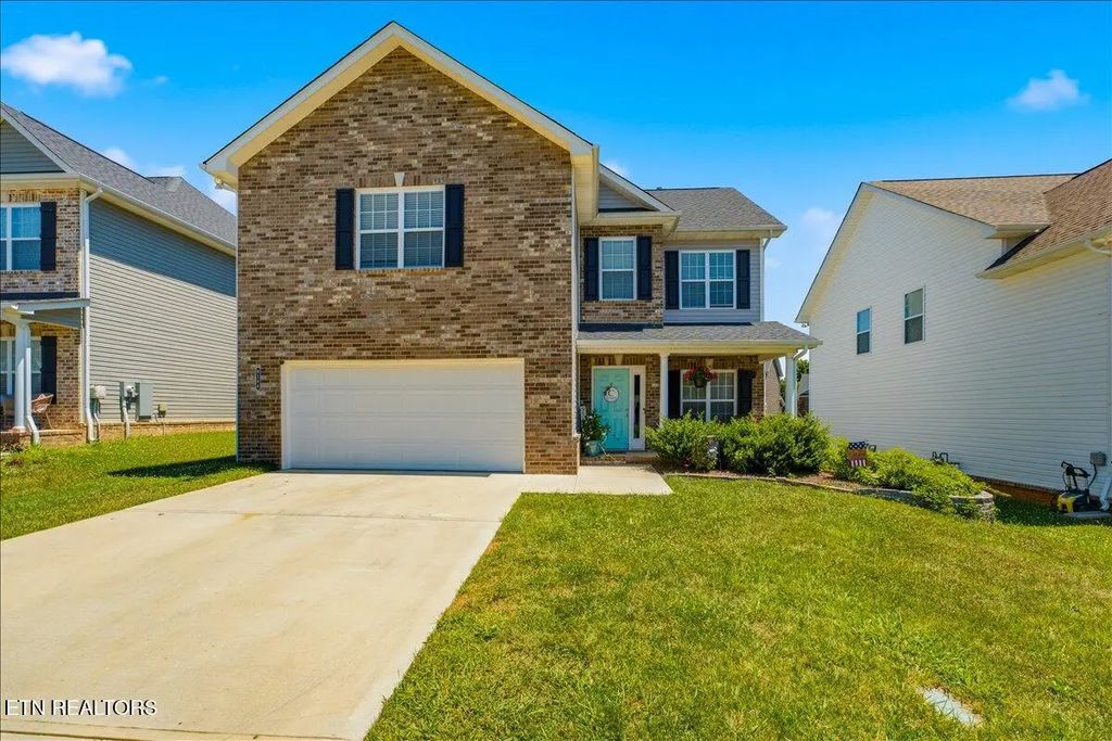 8144 River House Rd, Knoxville