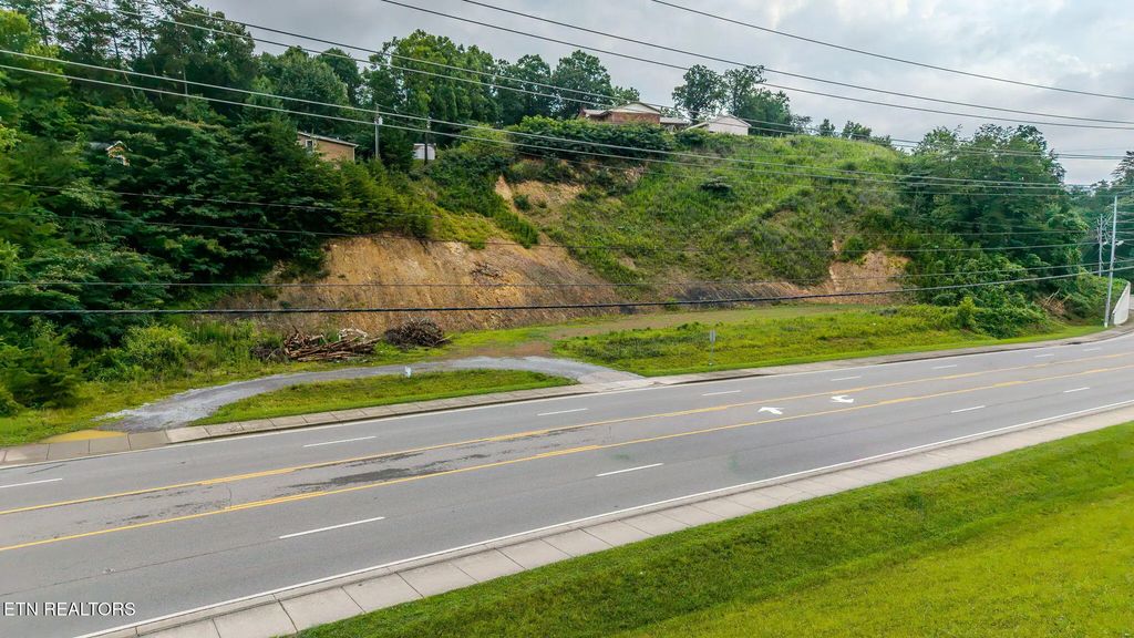 Veterans Blvd, Pigeon Forge