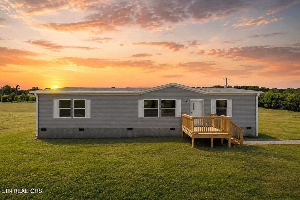 279 Thompson Rd, Madisonville