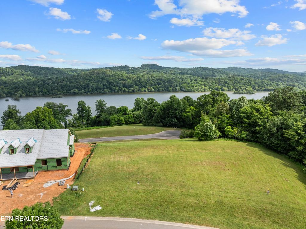 2619 Persimmon Ridge, Loudon