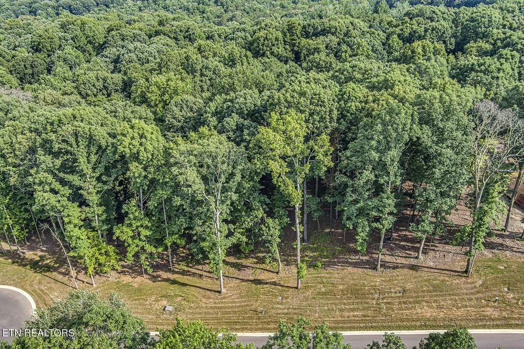 326 Flip Flop Way, Loudon