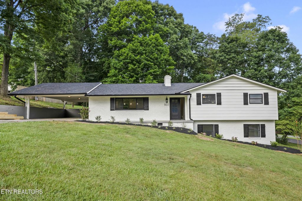 901 Midsouth Rd, Knoxville