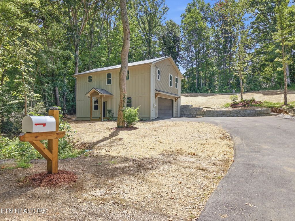 1119 Chris Wood Drive, Seymour