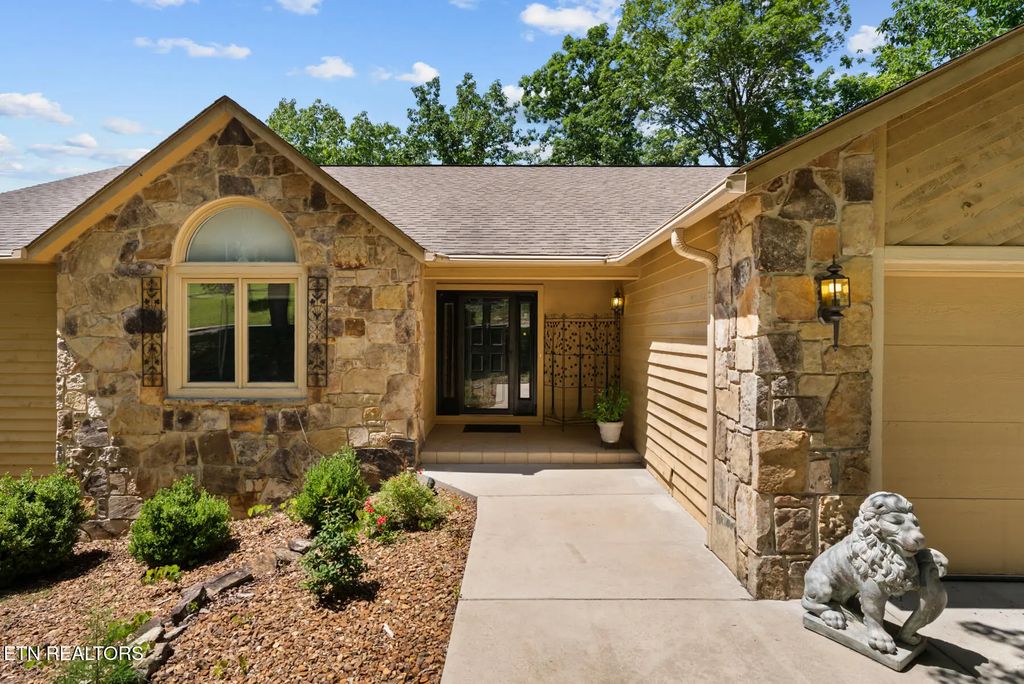 45 Markham Terrace, Crossville