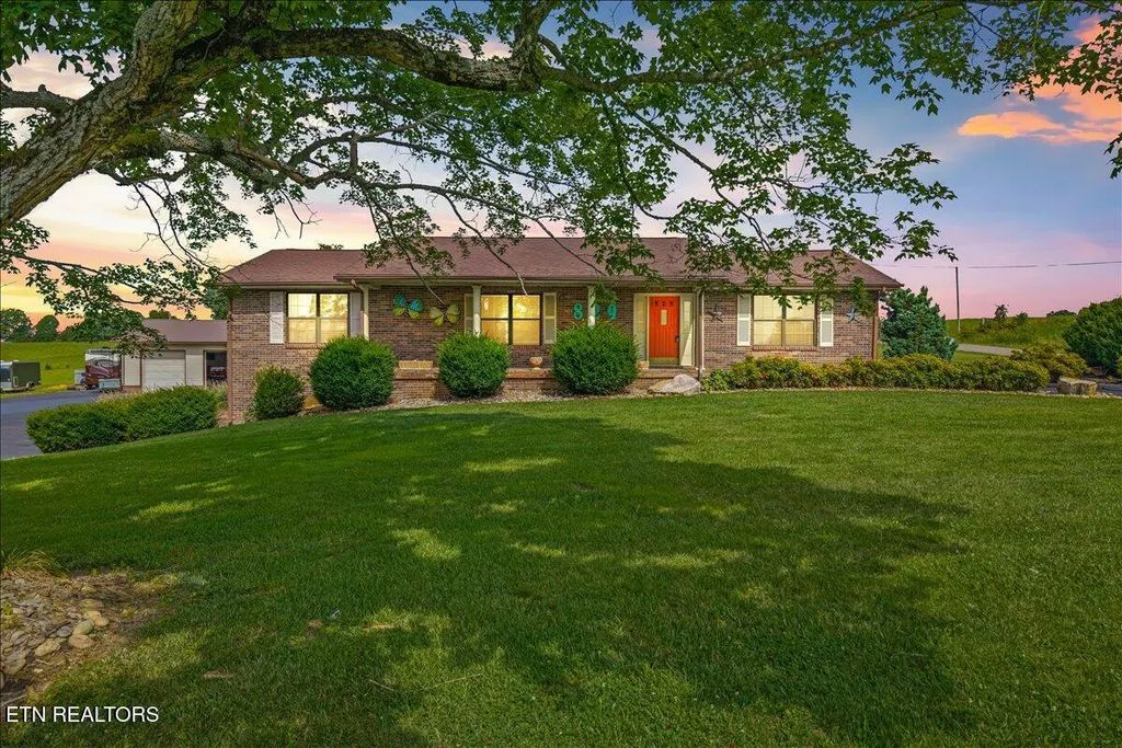 829 Oak Grove Rd, Madisonville