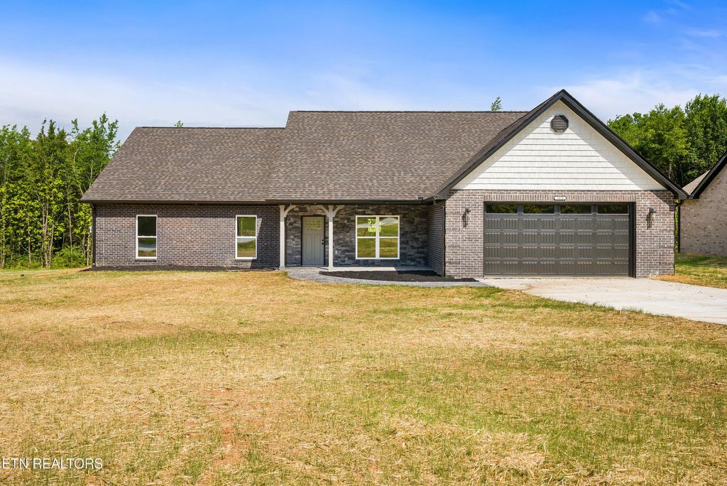1034 N Linden Drive, Alcoa