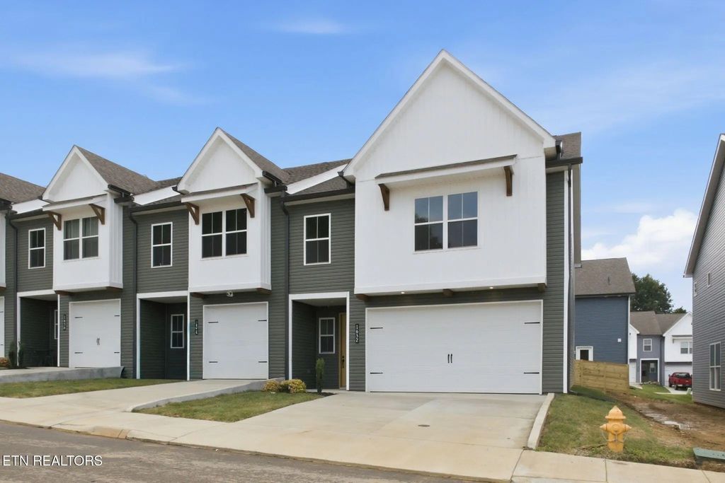 1632 Lateglow Way, Knoxville