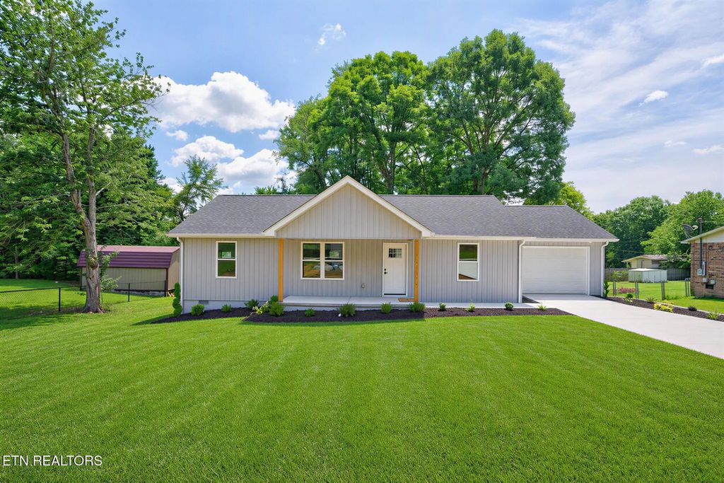 430 Rhododendron Circle, Crossville