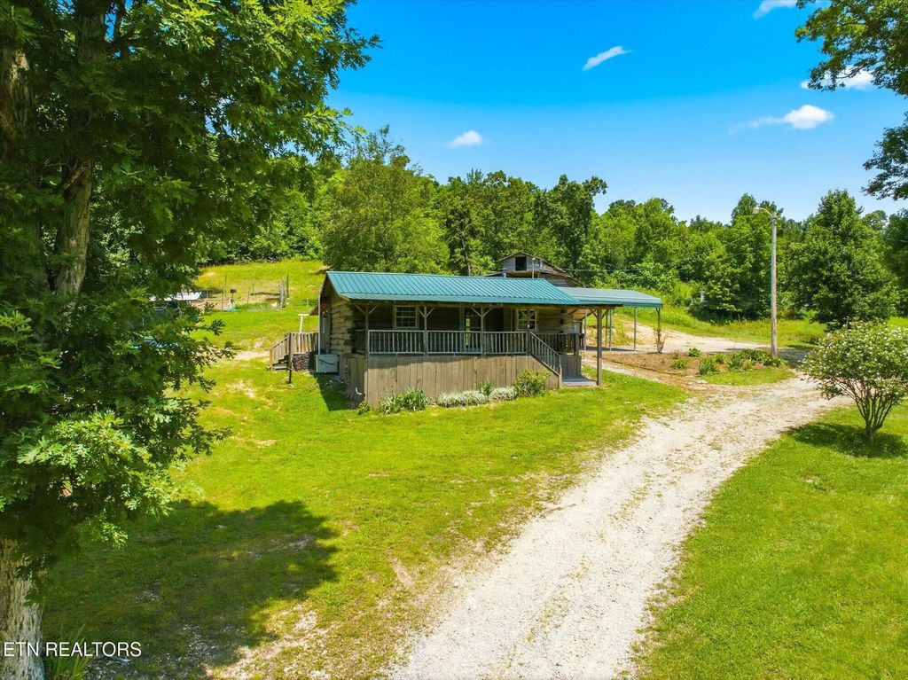 221 County Road 288, Niota