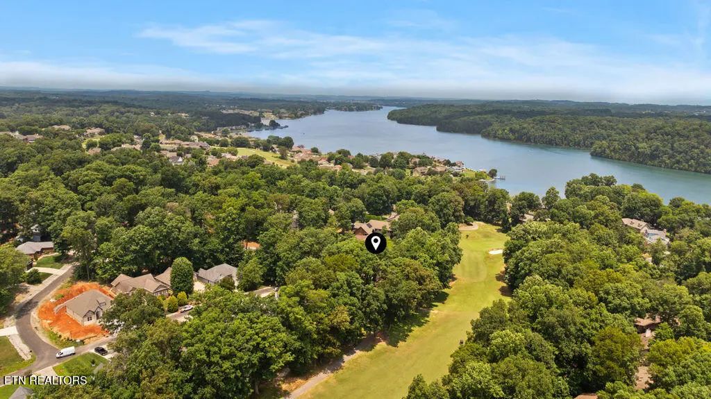 121 Inata Circle, Loudon