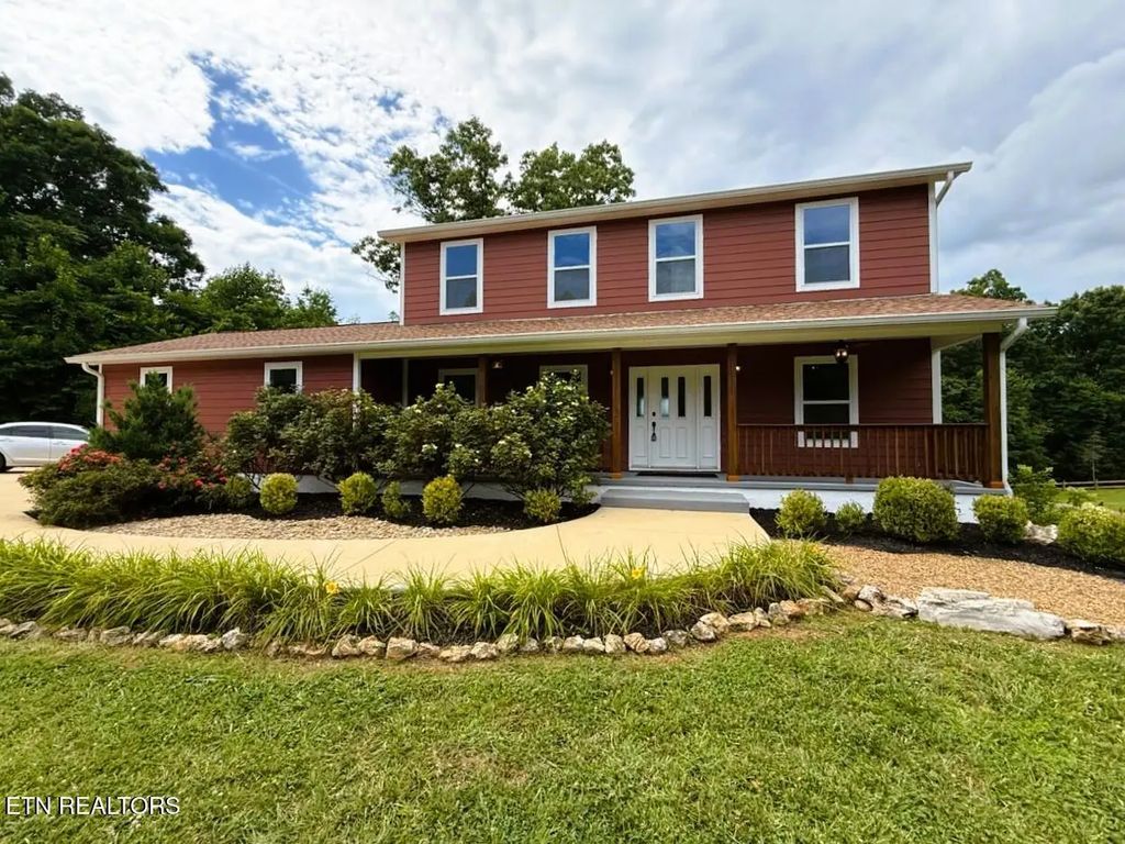 251 Topaz Lane, New Tazewell