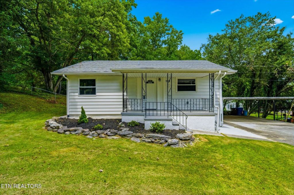100 Delaware Ave, Oak Ridge