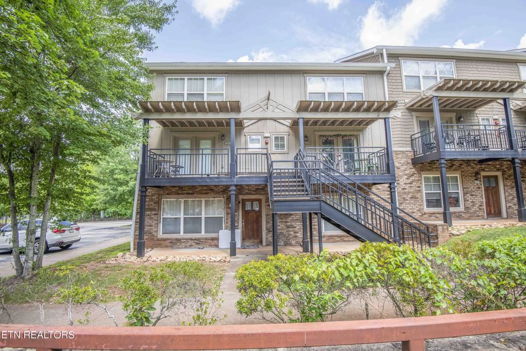 3940 Cherokee Woods Way 201, Knoxville