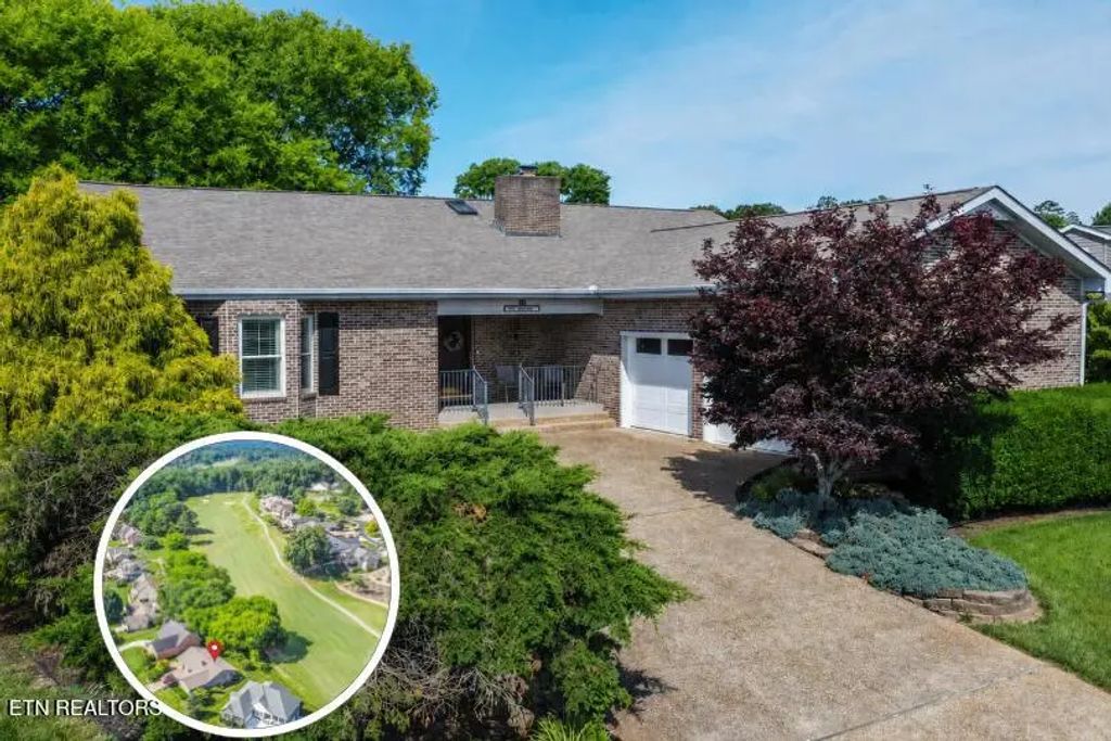 212 Tooweka Lane, Loudon