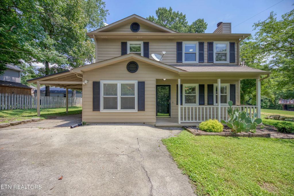 6012 Woodbark Trace, Knoxville