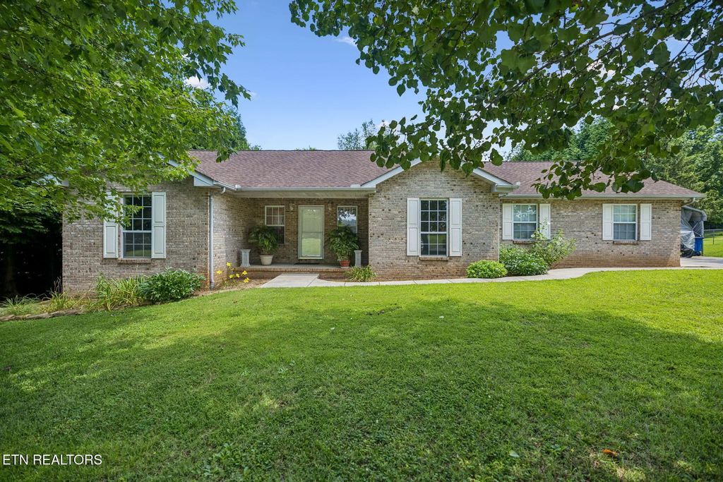 5616 Brandon Park Drive, Maryville