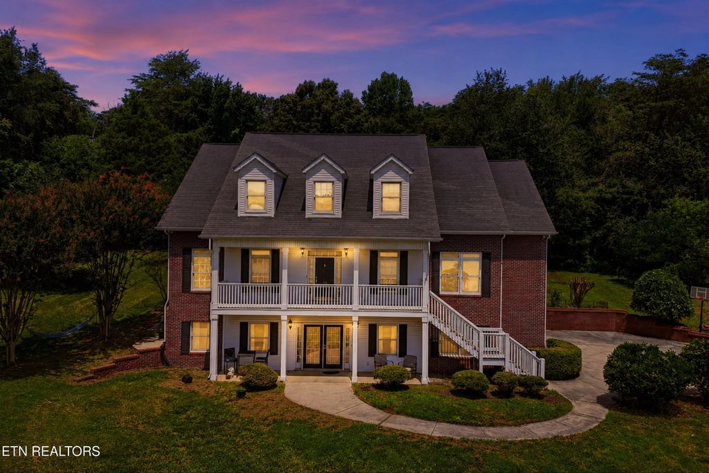 1143 Jenkins Lane, Knoxville