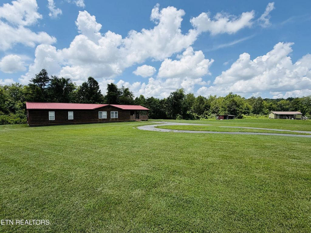 868 Fritzsche Loop, Jamestown