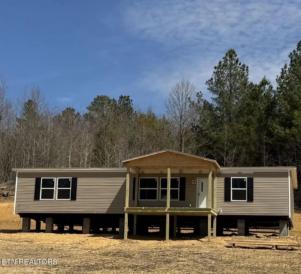 1100 Old Solomon Ferry Rd, Newport