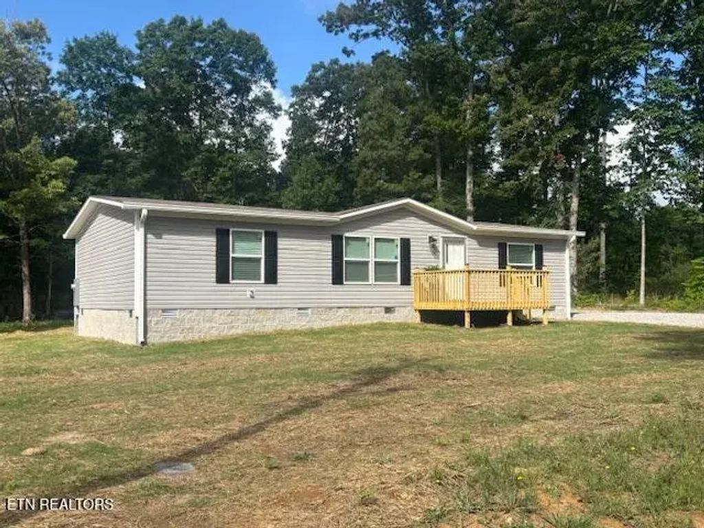 9106 Cherokee Tr, Crossville