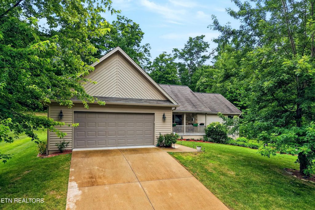 144 Windsor Rd, Crossville