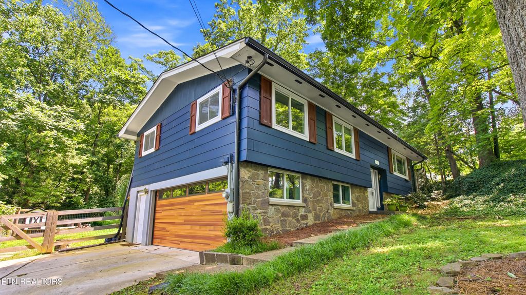 1508 Arrow Wood Rd, Knoxville