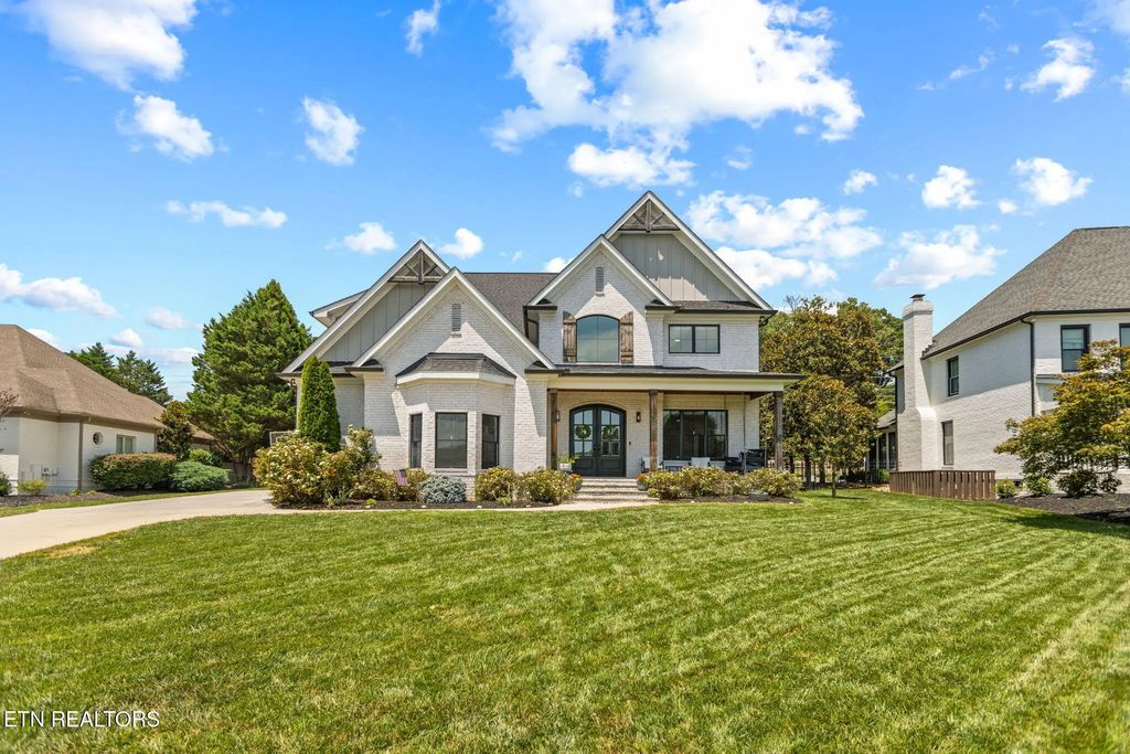 10632 Lakecove Way, Knoxville