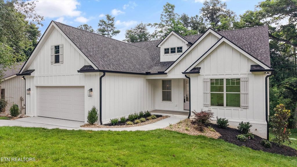 239 Ootsima Way, Loudon
